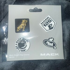 Croc Jibbets Mack Trucks